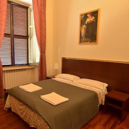Mille Fiori Bed & Breakfast Roma Oda fotoğraf