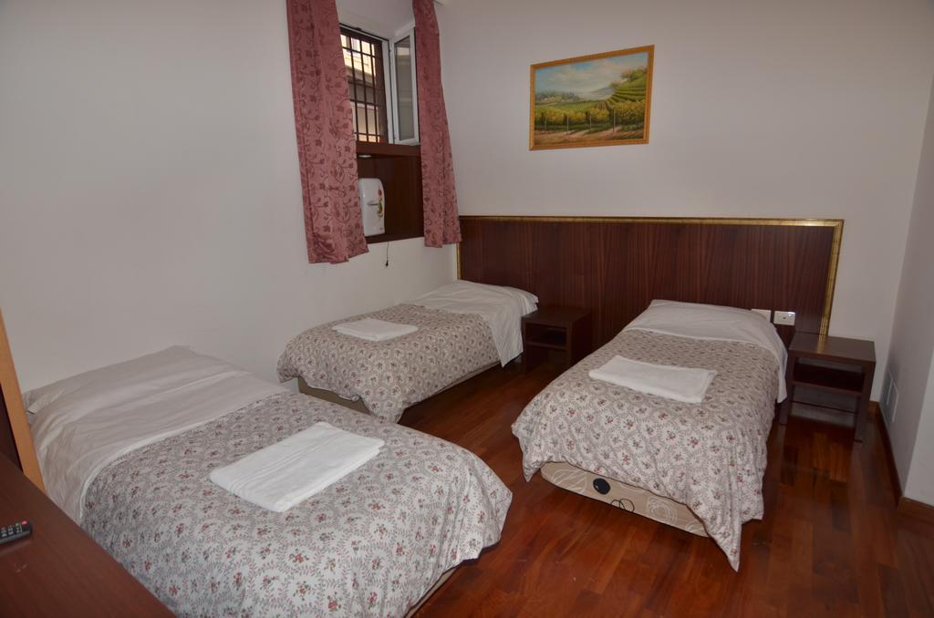 Mille Fiori Bed & Breakfast Roma Oda fotoğraf