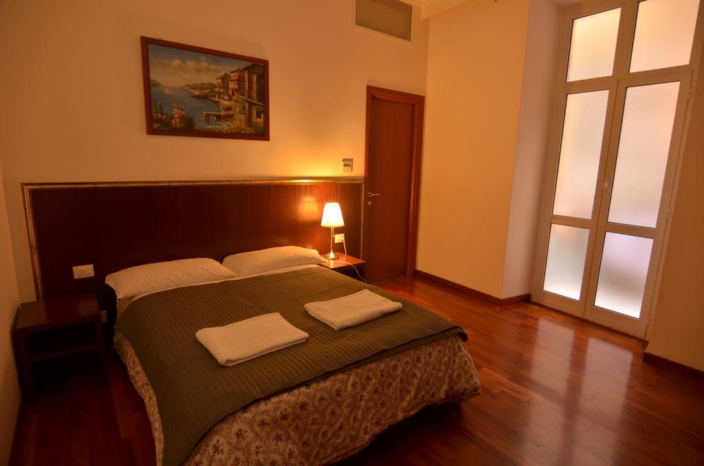 Mille Fiori Bed & Breakfast Roma Oda fotoğraf